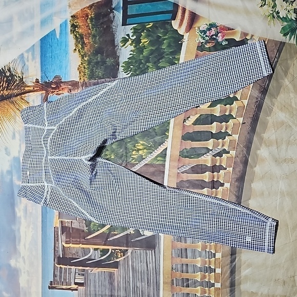 Sweaty‎ Betty Graphic Print Yoga Workout Gym Running Capri Leggings Size XS - Picture 6 of 6